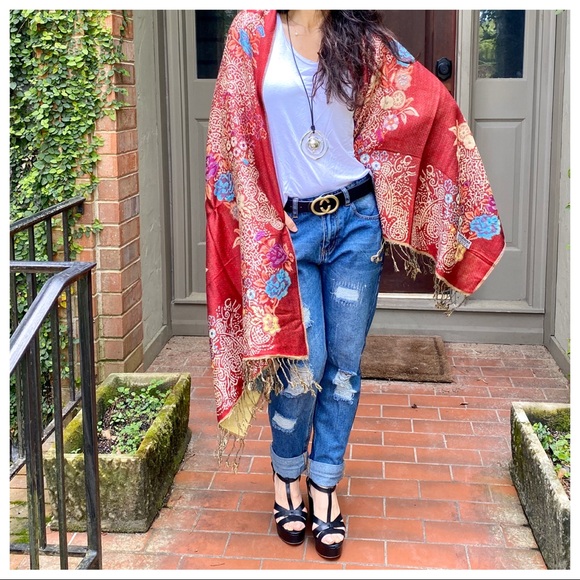 Absolutely gorgeous Print Pashmina Scarf/Shawl - Picture 5 of 8